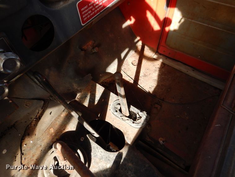 image for item KW9612 1965 International Loadstar 1700  fire truck