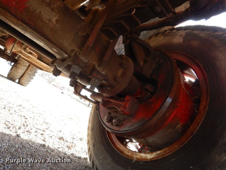 image for item KW9612 1965 International Loadstar 1700  fire truck