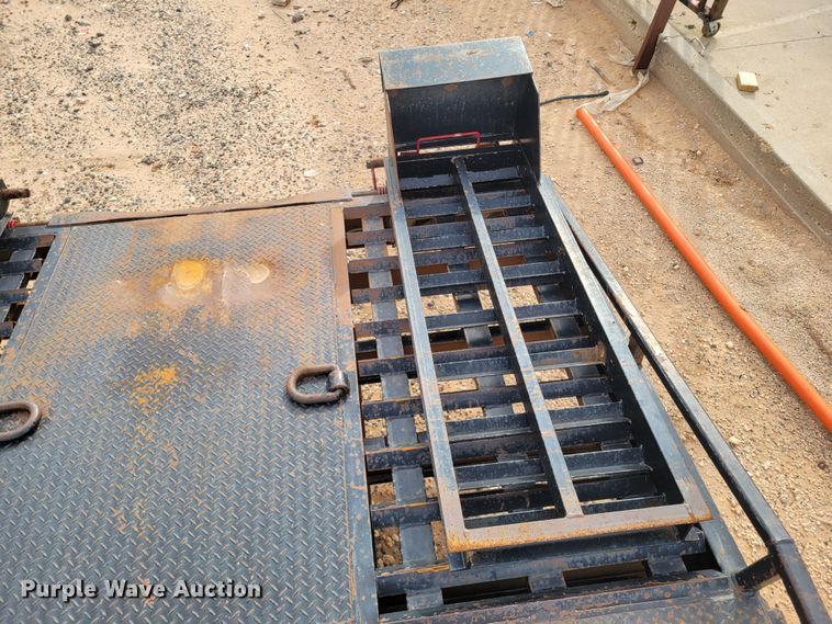 image for item LG9360 2012 Interstate G20DTA  equipment trailer