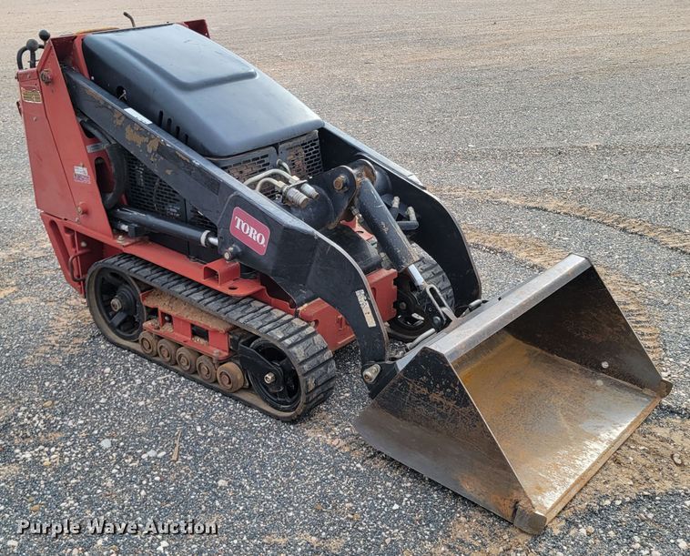 image for item LG9384 2014 Toro Dingo  compact utility loader