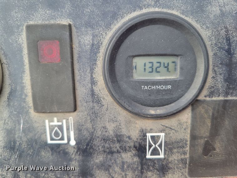 image for item LG9384 2014 Toro Dingo  compact utility loader