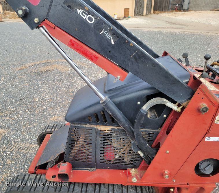 image for item LG9384 2014 Toro Dingo  compact utility loader