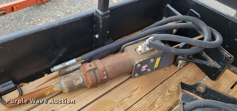 image for item LG9384 2014 Toro Dingo  compact utility loader