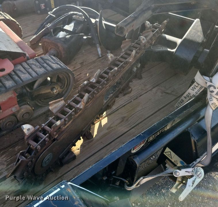 image for item LG9384 2014 Toro Dingo  compact utility loader