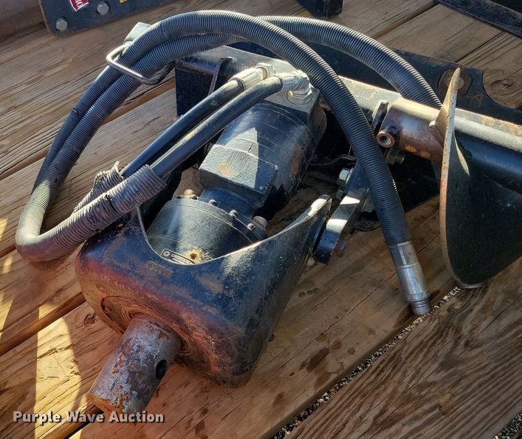 image for item LG9384 2014 Toro Dingo  compact utility loader