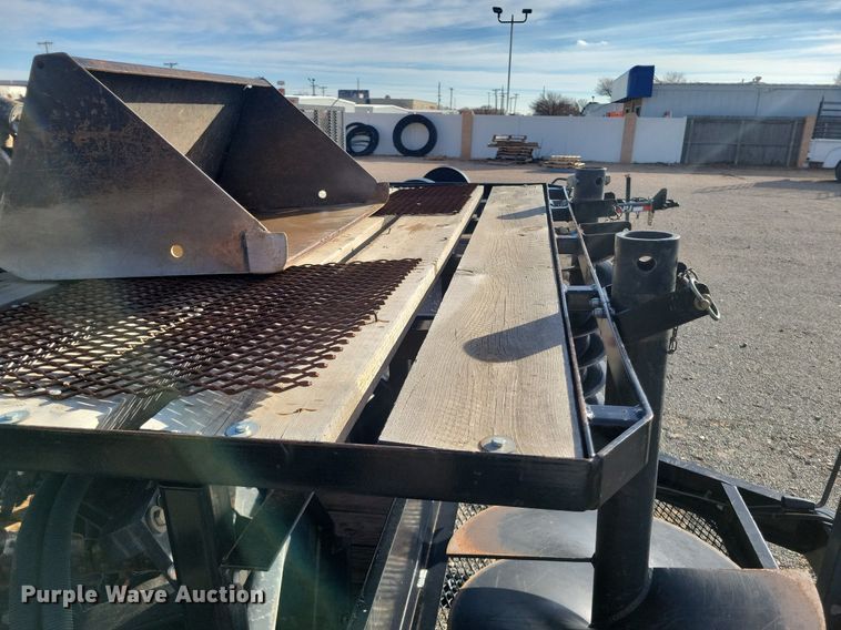 image for item LG9384 2014 Toro Dingo  compact utility loader