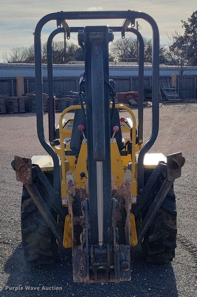 image for item LG9385 Terramite T5C  backhoe