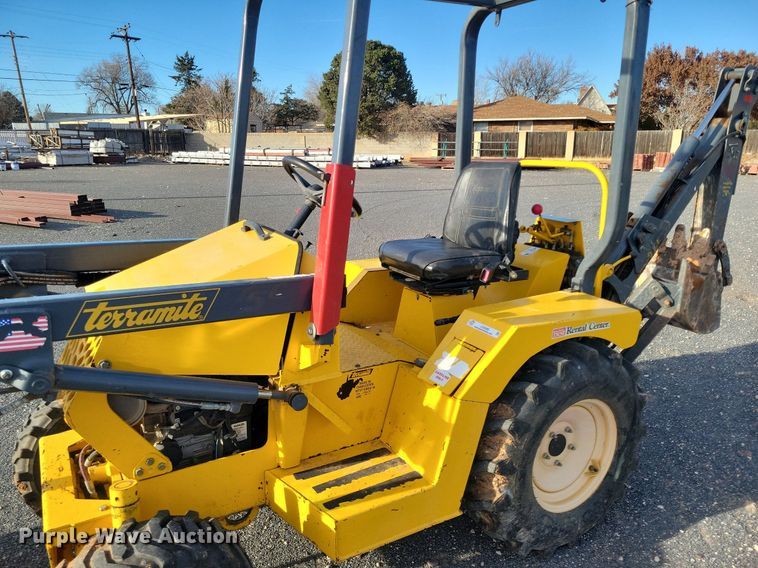 image for item LG9385 Terramite T5C  backhoe