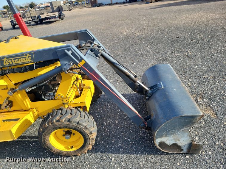 image for item LG9385 Terramite T5C  backhoe