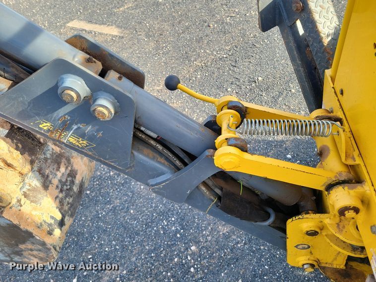 image for item LG9385 Terramite T5C  backhoe