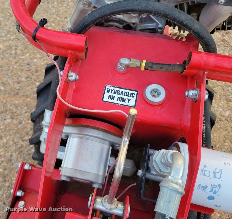 image for item LG9386 Barreto 916  rear tine tiller