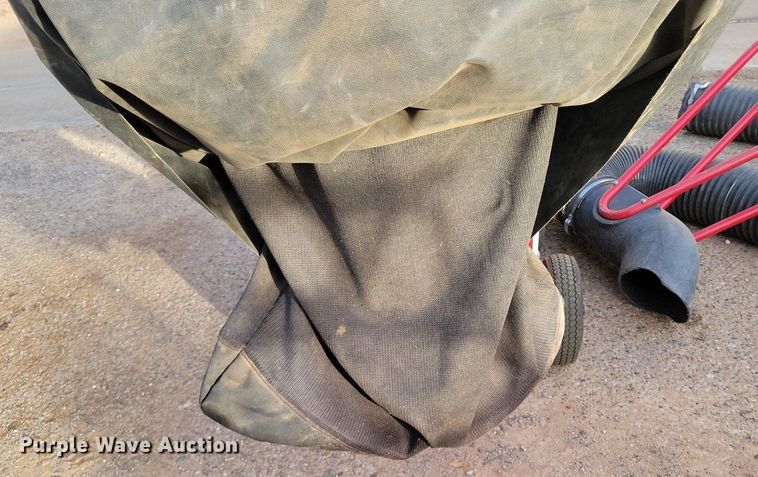 image for item LG9389 Little Wonder HPV  lawn vacuum