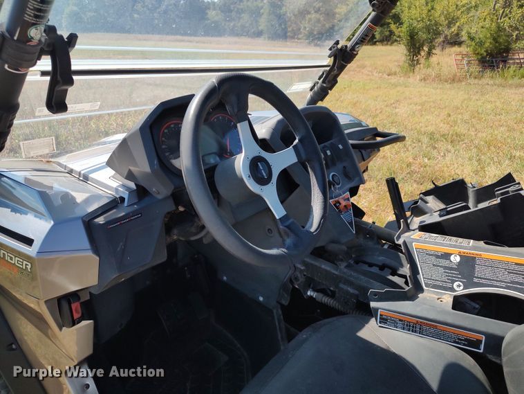 image for item LK9101 2014 Can-Am Commander Max  utility vehicle