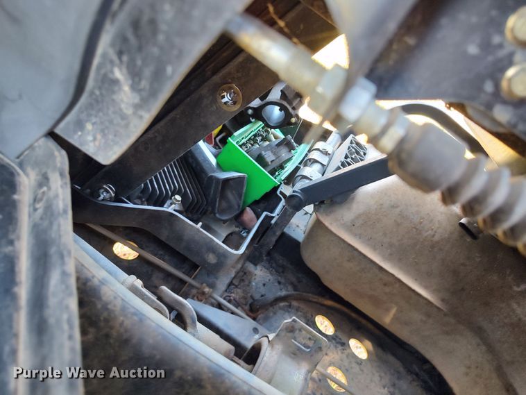 image for item LK9101 2014 Can-Am Commander Max  utility vehicle