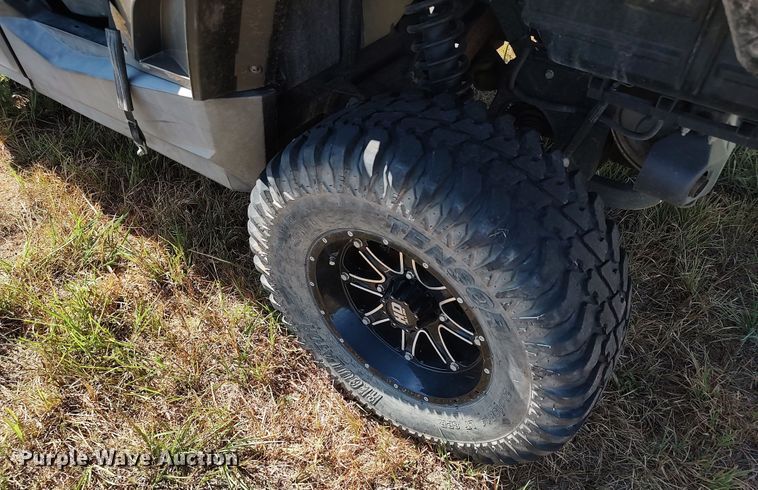 image for item LK9101 2014 Can-Am Commander Max  utility vehicle