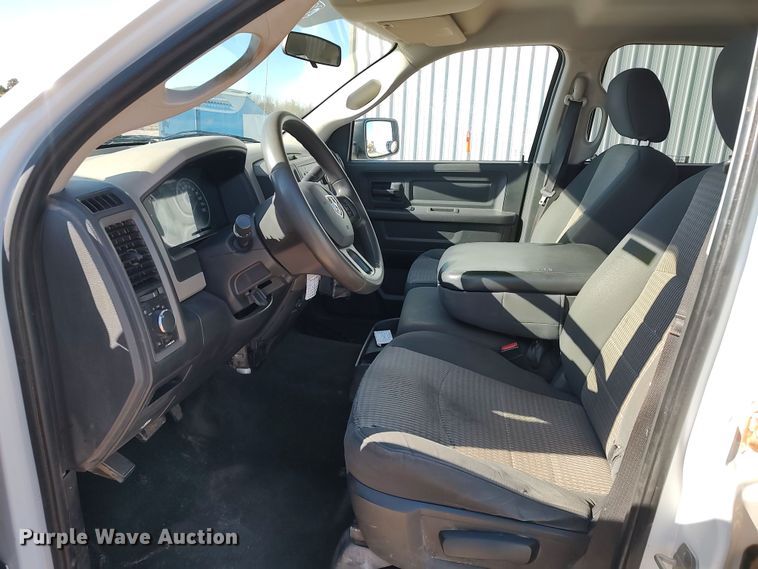 image for item LK9346 2012 Dodge Ram 1500  Crew Cab pickup truck