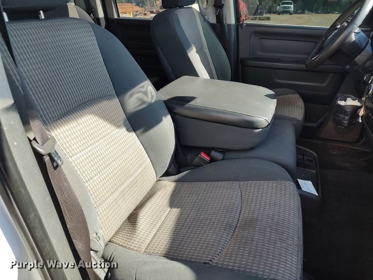 image for item LK9346 2012 Dodge Ram 1500  Crew Cab pickup truck