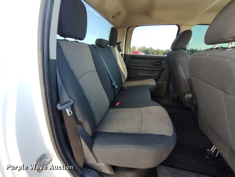 image for item LK9346 2012 Dodge Ram 1500  Crew Cab pickup truck