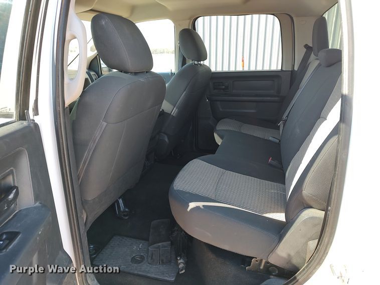 image for item LK9346 2012 Dodge Ram 1500  Crew Cab pickup truck