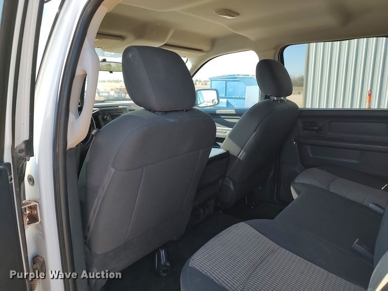 image for item LK9346 2012 Dodge Ram 1500  Crew Cab pickup truck