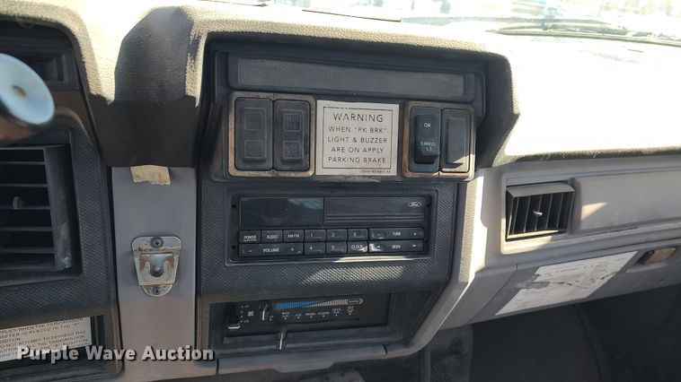 image for item LK9383 1995 Ford F800  flatbed truck with crash attenuator