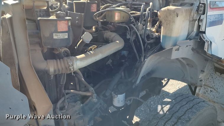 image for item LK9383 1995 Ford F800  flatbed truck with crash attenuator