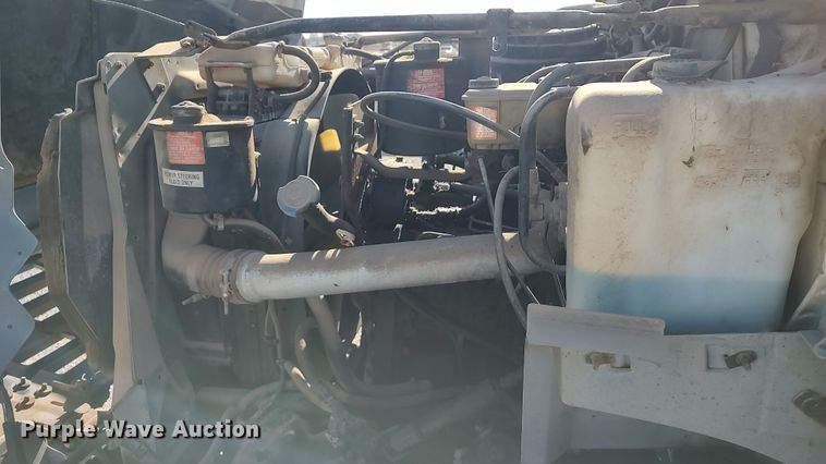 image for item LK9383 1995 Ford F800  flatbed truck with crash attenuator