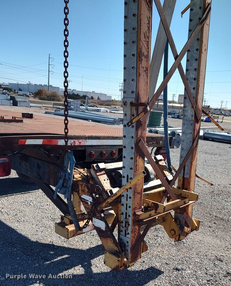 image for item LK9383 1995 Ford F800  flatbed truck with crash attenuator