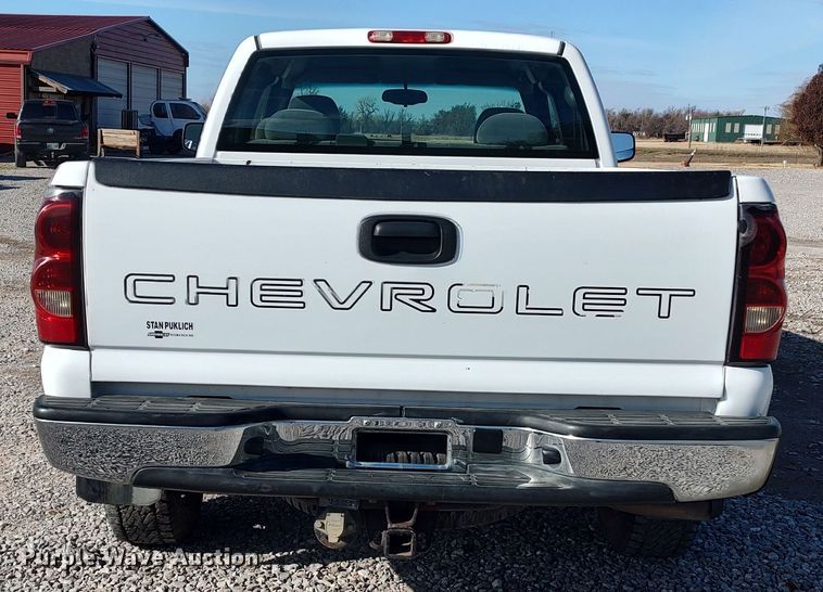 image for item LK9392 2006 Chevrolet Silverado 1500  Ext. Cab pickup truck