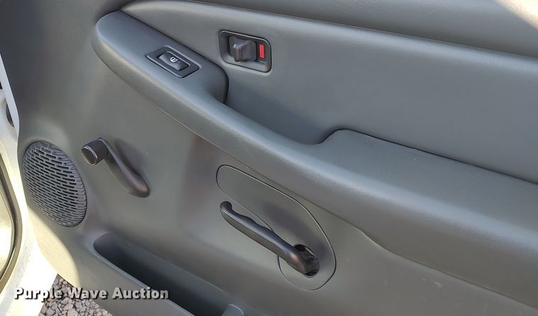 image for item LK9392 2006 Chevrolet Silverado 1500  Ext. Cab pickup truck