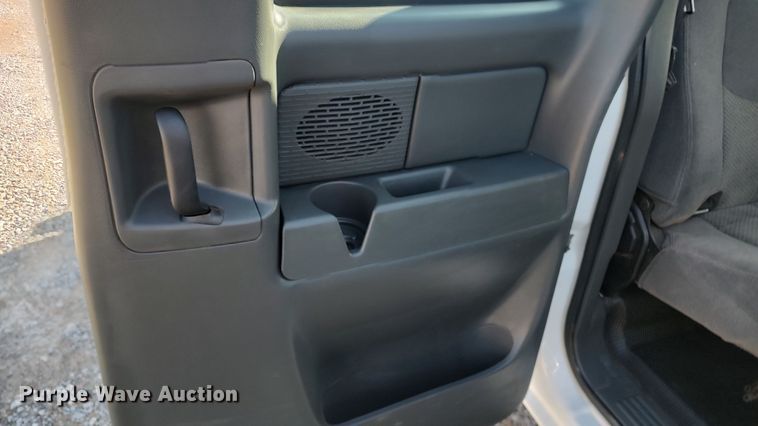 image for item LK9392 2006 Chevrolet Silverado 1500  Ext. Cab pickup truck