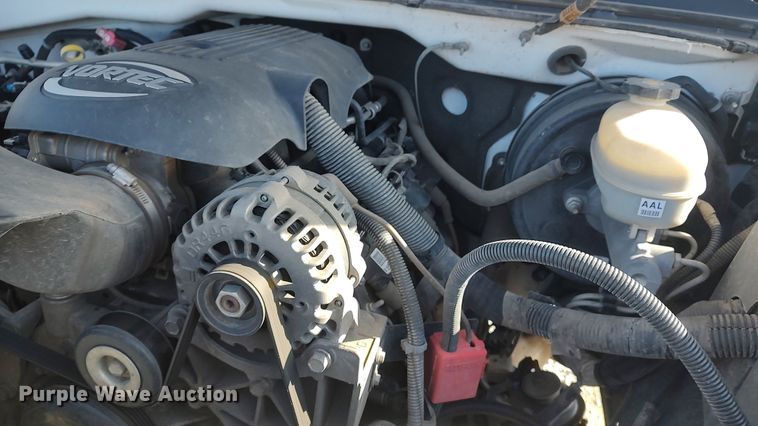 image for item LK9392 2006 Chevrolet Silverado 1500  Ext. Cab pickup truck