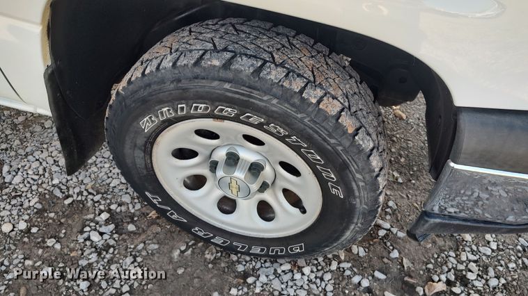 image for item LK9392 2006 Chevrolet Silverado 1500  Ext. Cab pickup truck