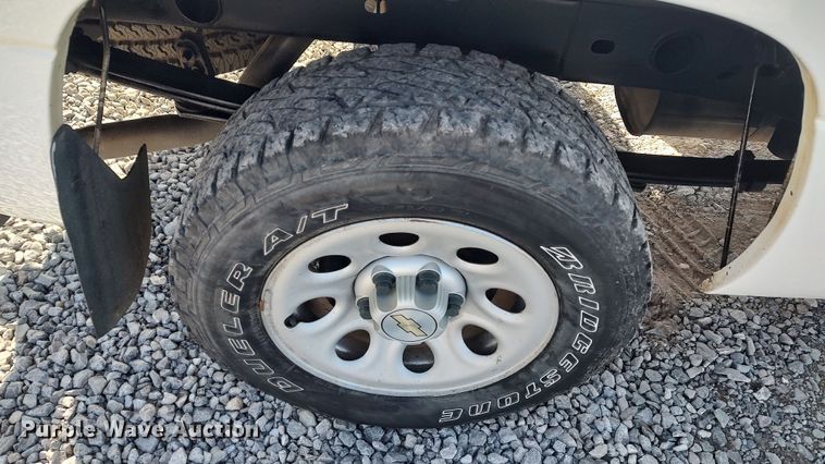 image for item LK9392 2006 Chevrolet Silverado 1500  Ext. Cab pickup truck