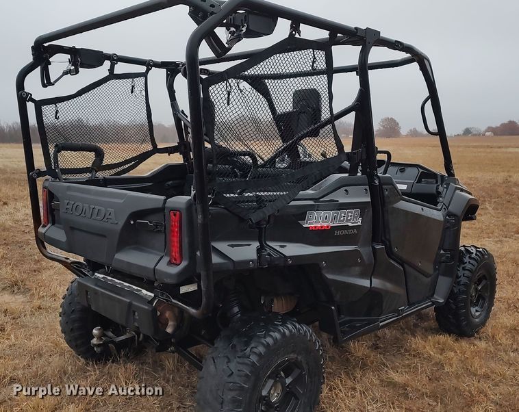 image for item LK9405 2019 Honda Pioneer 1000  utility vehicle