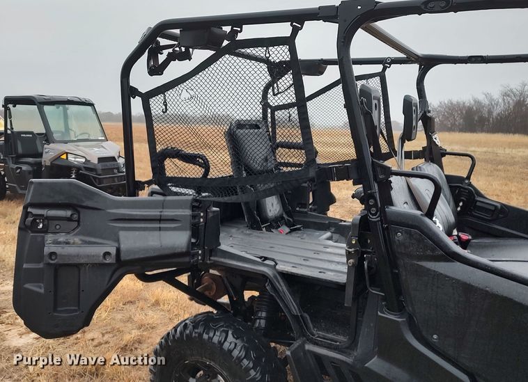 image for item LK9405 2019 Honda Pioneer 1000  utility vehicle