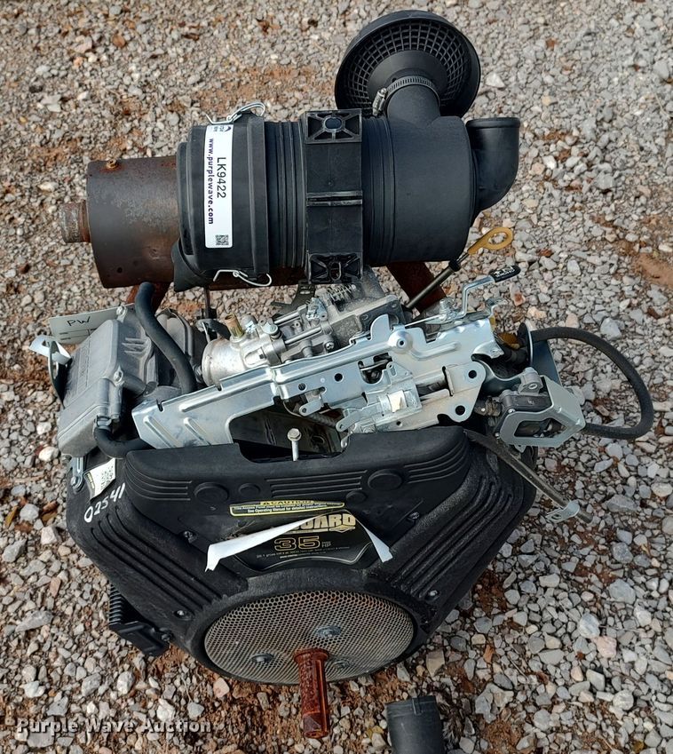 image for item LK9422 Briggs & Stratton Vanguard  engine