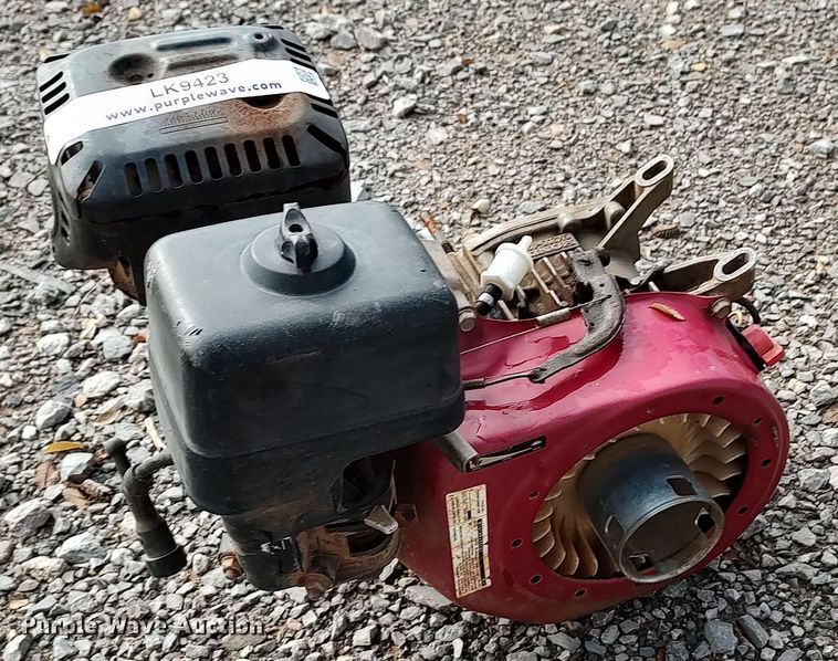 image for item LK9423 Honda GX200  engine