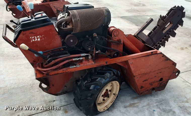 image for item LK9452 Ditch Witch 1820  trencher