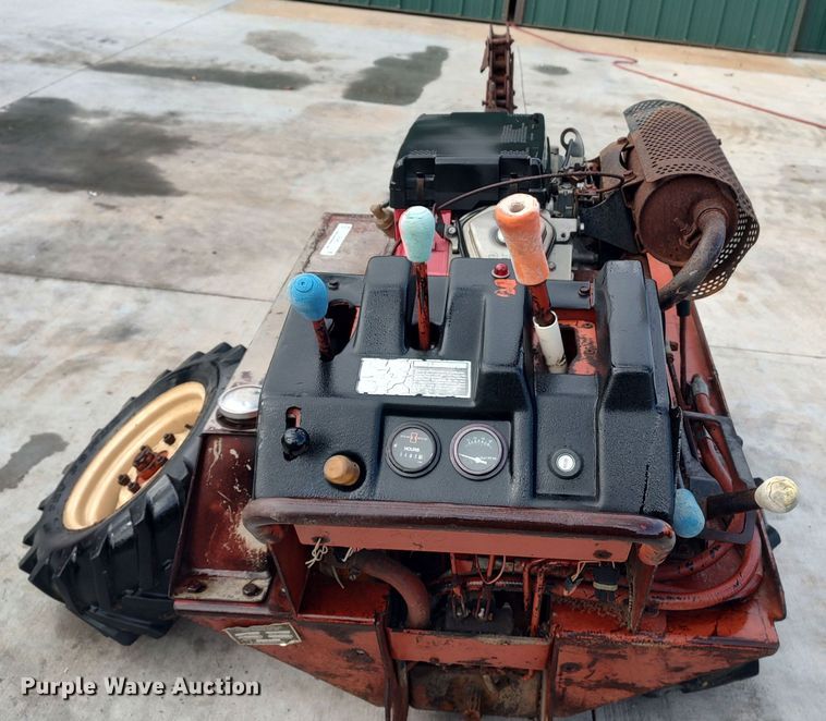 image for item LK9452 Ditch Witch 1820  trencher