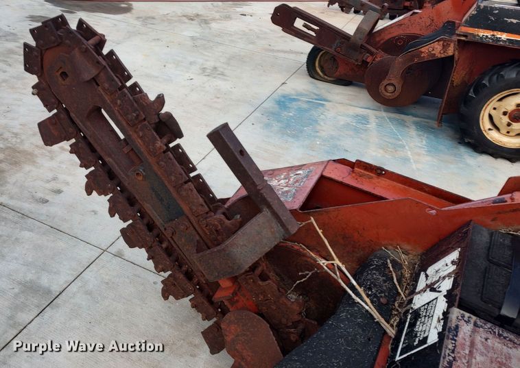 image for item LK9452 Ditch Witch 1820  trencher