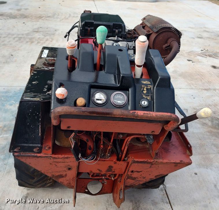 image for item LK9453 Ditch Witch 1820  trencher