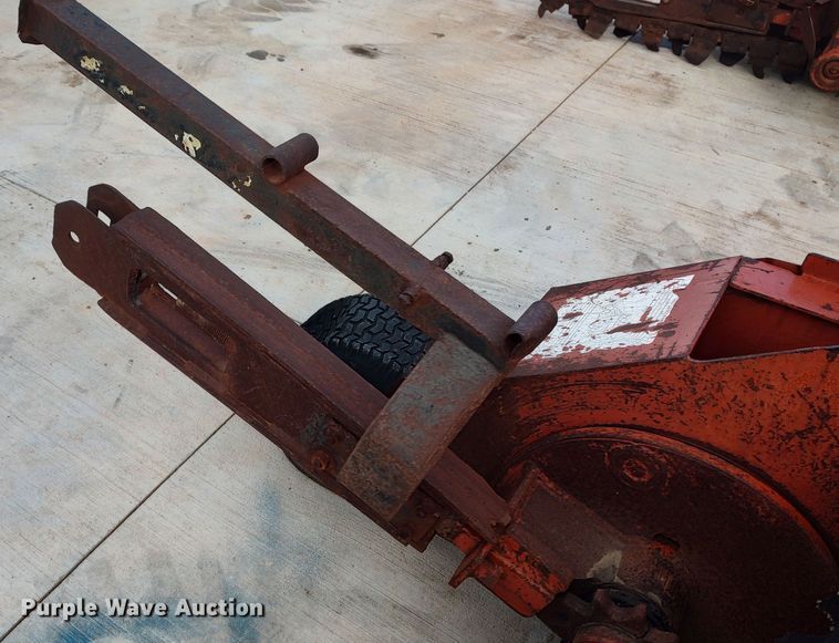 image for item LK9453 Ditch Witch 1820  trencher