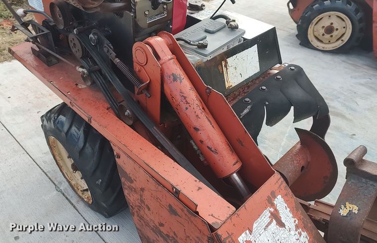 image for item LK9453 Ditch Witch 1820  trencher