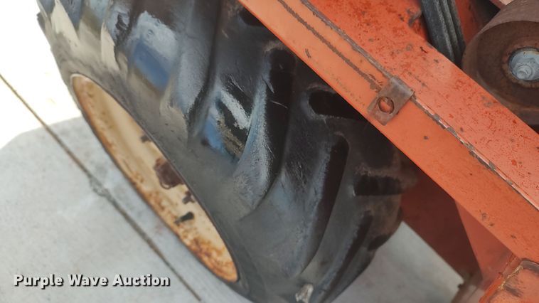 image for item LK9453 Ditch Witch 1820  trencher