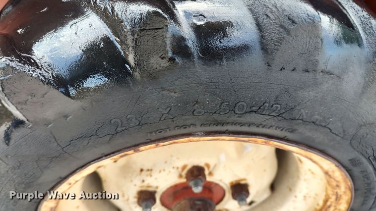 image for item LK9453 Ditch Witch 1820  trencher