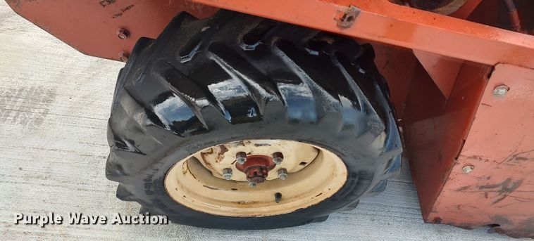 image for item LK9454 Ditch Witch 1820  trencher