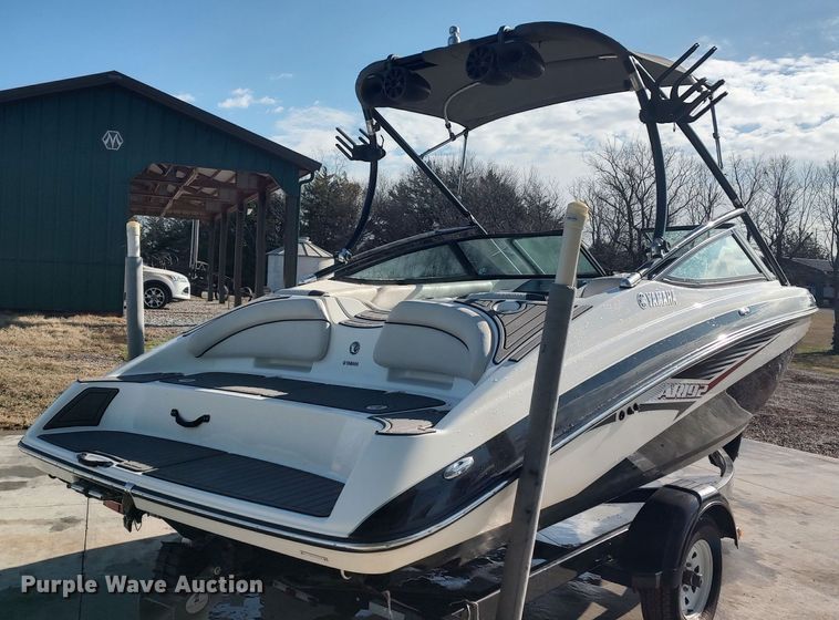 image for item LK9456 2014 Yamaha AR192  boat