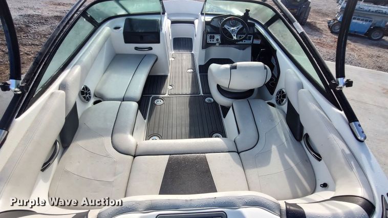 image for item LK9456 2014 Yamaha AR192  boat