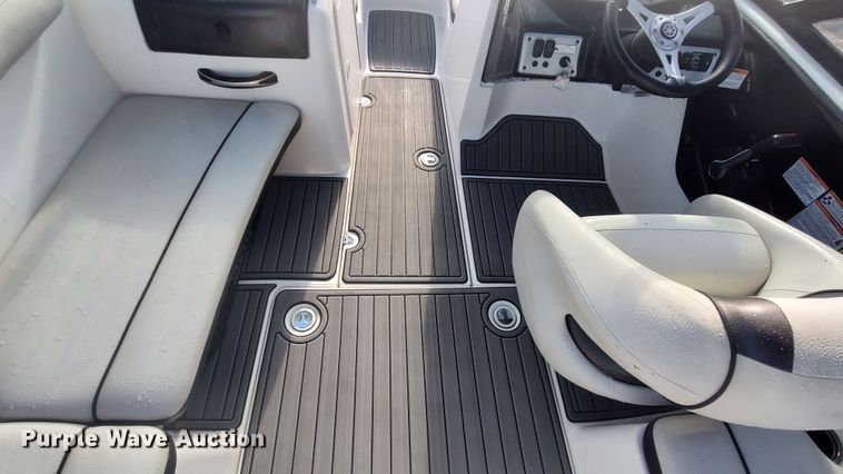 image for item LK9456 2014 Yamaha AR192  boat